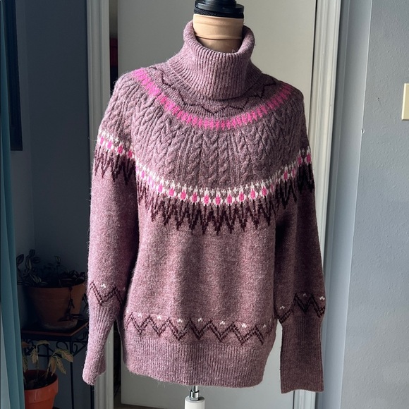 a new day Sweaters - Women's Pink Patterned Sweater